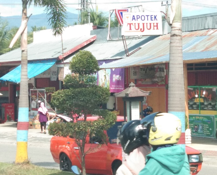 Apotek TUJUH
