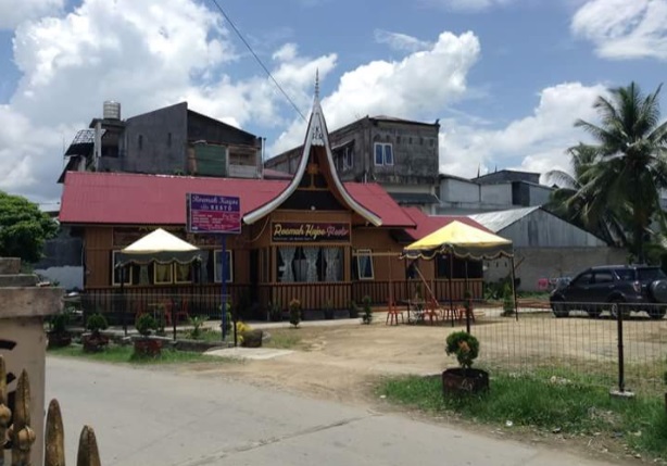 Roemah Kajoe Resto