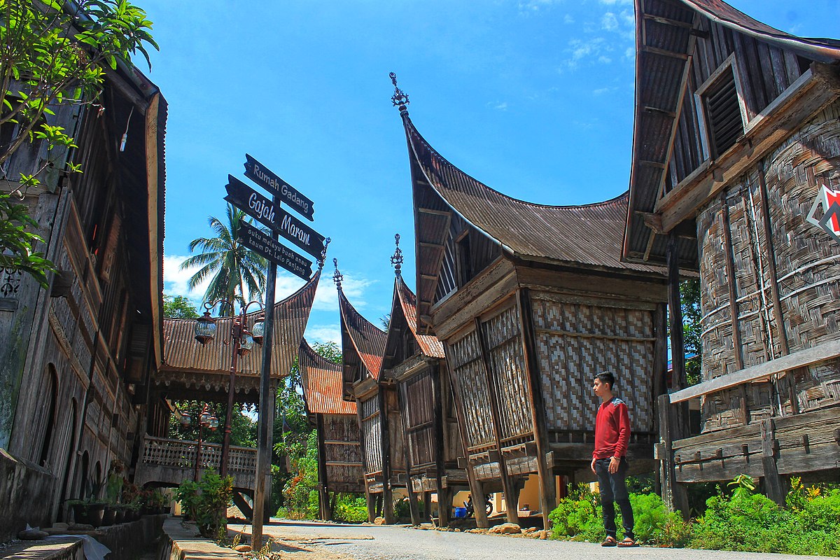 RUMAH GADANG GAJAH MAHARAM