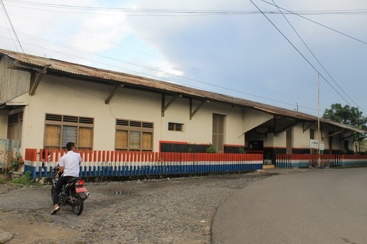 STASIUN KERETA API
